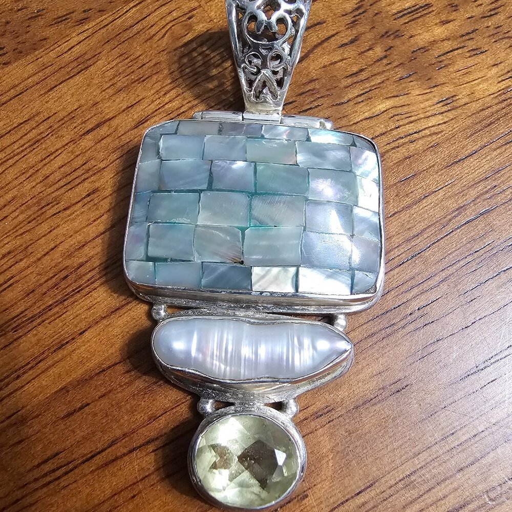 Keshi Pearl Pendant